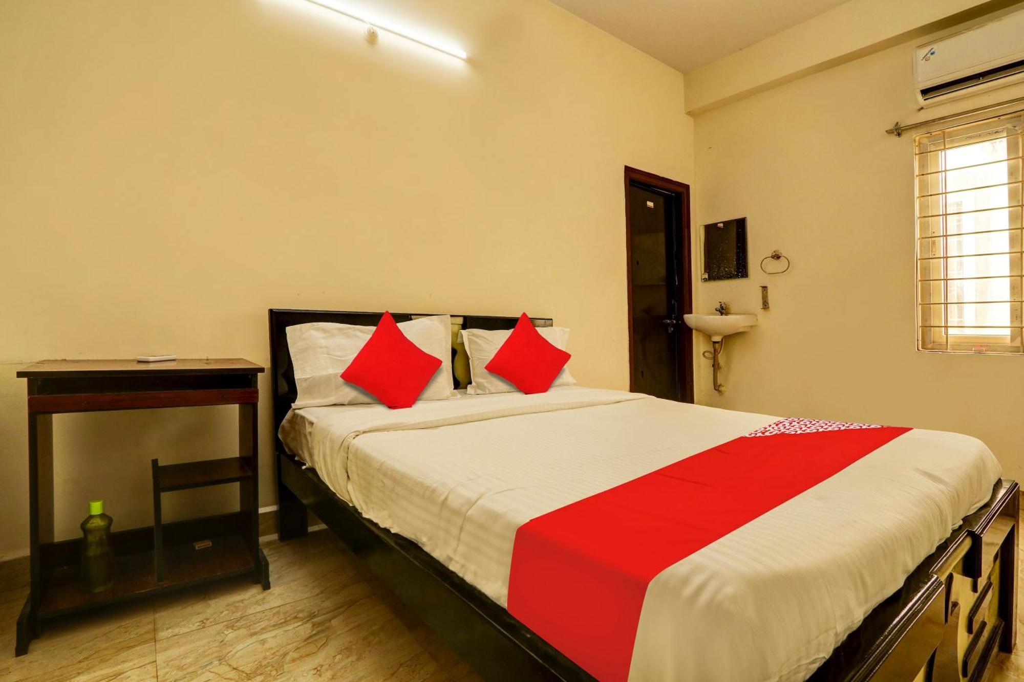 Hotel O Royal Haven Hyderabad Bagian luar foto